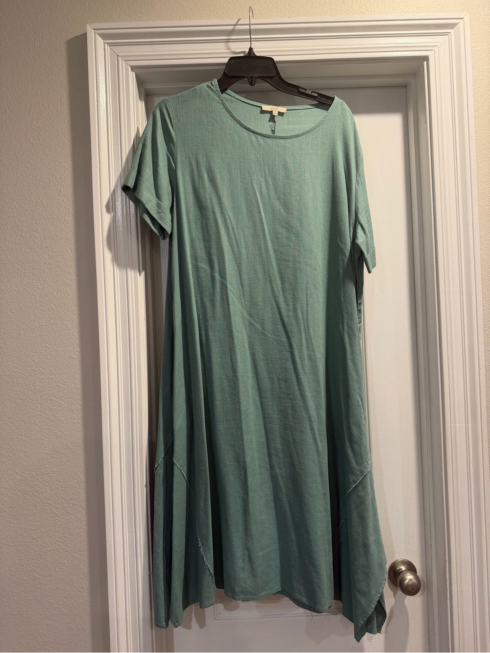 easel Seafoam Green Midi Tee Dress